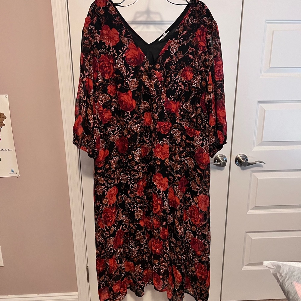 Maurice’s Black w/ red floral dress
